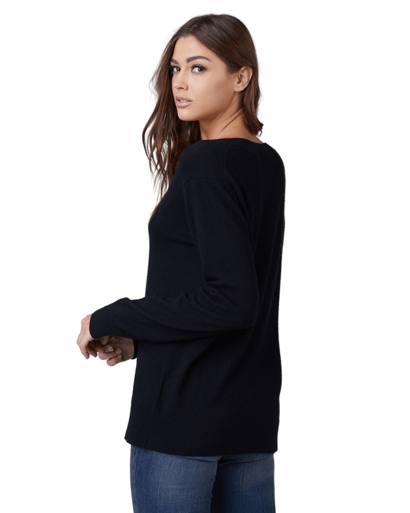 Women's Cashmere V-Neck Sweater in Black